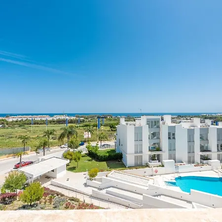 Penthouse With Sea View Apartment *