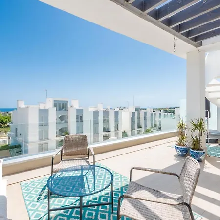 Penthouse With Sea View Apartment